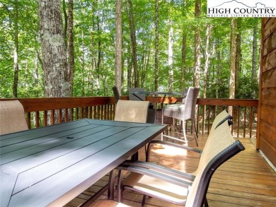 Stylishly Rustic cabin totally renovated in 2019. Great Room on Beech Mountain Club in North Carolina - for sale on GolfHomes.com, golf home, golf lot