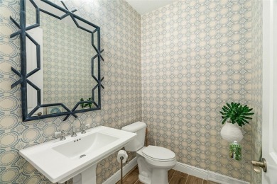 This is a stunning 3 bedrooms, 2.5 bathrooms, GHO home, built in on Oak Harbor Country Club in Florida - for sale on GolfHomes.com, golf home, golf lot