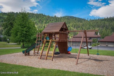 Beautiful Twin Lakes Golf Course condo featuring 2 bedrooms and on Twin Lakes Village Golf Course in Idaho - for sale on GolfHomes.com, golf home, golf lot