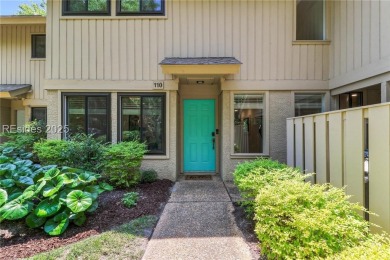 This light & bright home offers 3 spacious bedrooms, each w/ an on Shipyard Golf Club in South Carolina - for sale on GolfHomes.com, golf home, golf lot