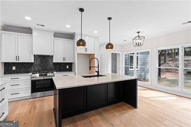 RARE FIND! This Eagle Watch home has 2 TRUE MASTER BEDROOMS with on Canongate At Eagle Watch Golf Club in Georgia - for sale on GolfHomes.com, golf home, golf lot