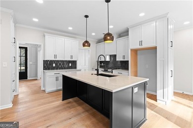 RARE FIND! This Eagle Watch home has 2 TRUE MASTER BEDROOMS with on Canongate At Eagle Watch Golf Club in Georgia - for sale on GolfHomes.com, golf home, golf lot