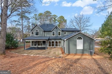 RARE FIND! This Eagle Watch home has 2 TRUE MASTER BEDROOMS with on Canongate At Eagle Watch Golf Club in Georgia - for sale on GolfHomes.com, golf home, golf lot