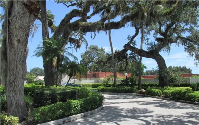 Ultra clean, nicely furnished 2BR/2BA condo tucked into the NW on The American Golf Club in Florida - for sale on GolfHomes.com, golf home, golf lot
