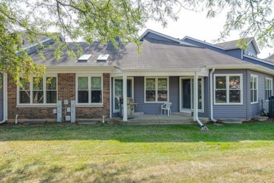 Charming Family Home in Buffalo Grove with Access to on The Arboretum Club in Illinois - for sale on GolfHomes.com, golf home, golf lot