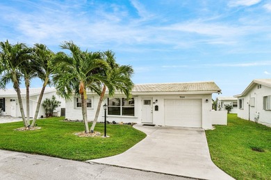 Welcome to this charming and worry-free 2-bedroom, 1-bath on Leisureville Community Golf Course in Florida - for sale on GolfHomes.com, golf home, golf lot