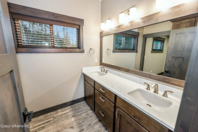 Experience luxury living in this fully furnished Grandview Condo on Priest Lake Golf and Tennis Club in Idaho - for sale on GolfHomes.com, golf home, golf lot