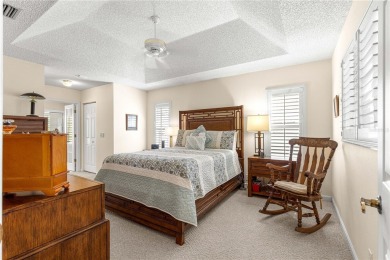 Gorgeous 3 Bedroom, 2 Bathroom home on the Golf Course with a on Ocala Palms Golf and Country Club in Florida - for sale on GolfHomes.com, golf home, golf lot