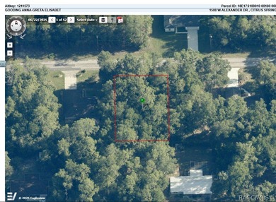 INVESTOR AND BUILDER ALERT!! 1/4 acre parcel in Citrus Springs!! on Citrus Springs Country Club in Florida - for sale on GolfHomes.com, golf home, golf lot