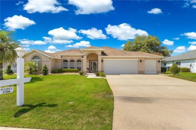 Gorgeous 3 Bedroom, 2 Bathroom home on the Golf Course with a on Ocala Palms Golf and Country Club in Florida - for sale on GolfHomes.com, golf home, golf lot