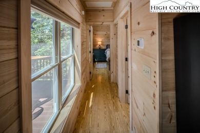 GREAT PRICE - Outstanding Log Cabin in Prime Beech Mountain on Beech Mountain Club in North Carolina - for sale on GolfHomes.com, golf home, golf lot