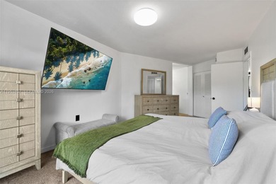 Hidden gem alert! Welcome to this spacious 2-bed, 2-bath on Miami Beach Golf Club in Florida - for sale on GolfHomes.com, golf home, golf lot