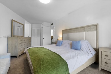 Hidden gem alert! Welcome to this spacious 2-bed, 2-bath on Miami Beach Golf Club in Florida - for sale on GolfHomes.com, golf home, golf lot