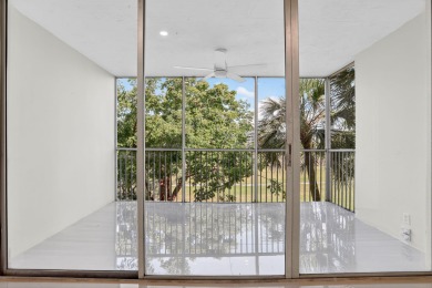 Looks like this unit is a page out of Architectural Digest! on Palm-Aire Country Club and Resort - Palms in Florida - for sale on GolfHomes.com, golf home, golf lot