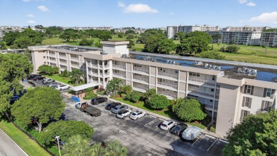 Looks like this unit is a page out of Architectural Digest! on Palm-Aire Country Club and Resort - Palms in Florida - for sale on GolfHomes.com, golf home, golf lot