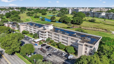 Looks like this unit is a page out of Architectural Digest! on Palm-Aire Country Club and Resort - Palms in Florida - for sale on GolfHomes.com, golf home, golf lot