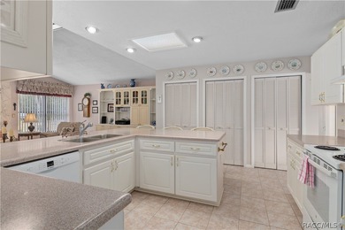 BRING YOUR GOLF CART ! Welcome to sought-after Hampton Hills in on Skyview At Terra Vista Golf and Country Club in Florida - for sale on GolfHomes.com, golf home, golf lot