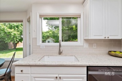 Lovingly maintained by the original owner, this beautifully on Lakeview Golf Club in Idaho - for sale on GolfHomes.com, golf home, golf lot