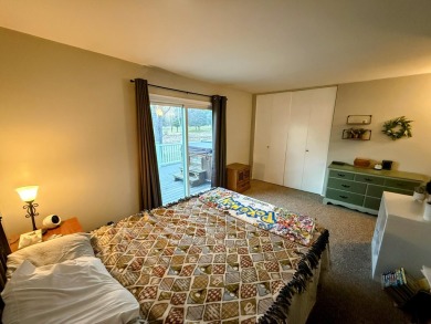 Spacious and beautifully updated duplex featuring 3 bedrooms and on The Oaks At Kincheloe in Michigan - for sale on GolfHomes.com, golf home, golf lot