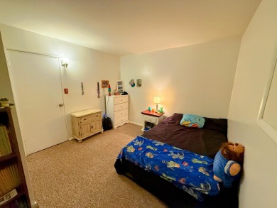 Spacious and beautifully updated duplex featuring 3 bedrooms and on The Oaks At Kincheloe in Michigan - for sale on GolfHomes.com, golf home, golf lot