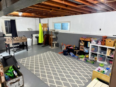 Spacious and beautifully updated duplex featuring 3 bedrooms and on The Oaks At Kincheloe in Michigan - for sale on GolfHomes.com, golf home, golf lot