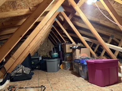 Spacious and beautifully updated duplex featuring 3 bedrooms and on The Oaks At Kincheloe in Michigan - for sale on GolfHomes.com, golf home, golf lot