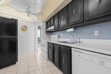 Beautiful and spacious 2-bedroom, 2-bath condo in the desirable on Inverrary Country Club in Florida - for sale on GolfHomes.com, golf home, golf lot