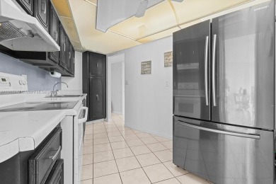 Beautiful and spacious 2-bedroom, 2-bath condo in the desirable on Inverrary Country Club in Florida - for sale on GolfHomes.com, golf home, golf lot