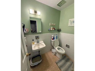 Spacious and beautifully updated duplex featuring 3 bedrooms and on The Oaks At Kincheloe in Michigan - for sale on GolfHomes.com, golf home, golf lot