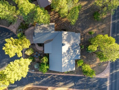 This adorable FURNISHED 3 bedroom, 2 bath home is the perfect on Silver Creek Golf Club in Arizona - for sale on GolfHomes.com, golf home, golf lot