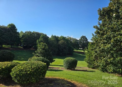 Welcome home! This beautifully maintained, move-in ready on Skybrook Golf Club in North Carolina - for sale on GolfHomes.com, golf home, golf lot
