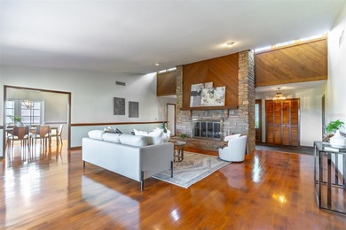 Be prepared to be impressed with fabulous golf course home! It on Wekiva Golf Club in Florida - for sale on GolfHomes.com, golf home, golf lot