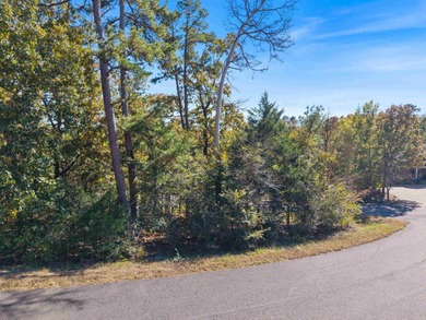 Beautiful ~1/2 acre corner lot, right next to the Isabella golf on Isabella Golf Course  in Arkansas - for sale on GolfHomes.com, golf home, golf lot