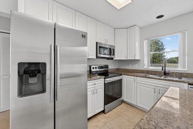 SELLERS MOTIVATED......EXCELLENT SCHOOL ZONES..Beautiful on Greenview Cove Golf Club in Florida - for sale on GolfHomes.com, golf home, golf lot