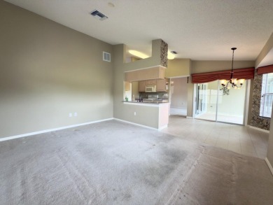 Welcome to this desirable end-unit villa in the vibrant 55+ golf on Heritage Pines Country Club in Florida - for sale on GolfHomes.com, golf home, golf lot