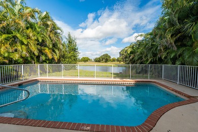 SELLERS MOTIVATED......EXCELLENT SCHOOL ZONES..Beautiful on Greenview Cove Golf Club in Florida - for sale on GolfHomes.com, golf home, golf lot