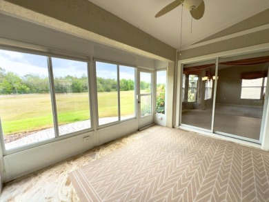 Welcome to this desirable end-unit villa in the vibrant 55+ golf on Heritage Pines Country Club in Florida - for sale on GolfHomes.com, golf home, golf lot