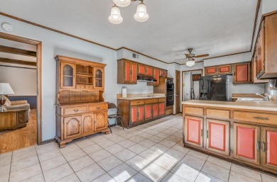 If space is what you seek, THIS IS IT!  Perfect for on Colonial Country Club in Tennessee - for sale on GolfHomes.com, golf home, golf lot
