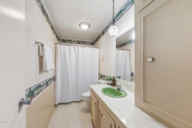 Welcome to your next opportunity! This spacious 1,627 sq. ft on Bayou Bend Country Club in Louisiana - for sale on GolfHomes.com, golf home, golf lot