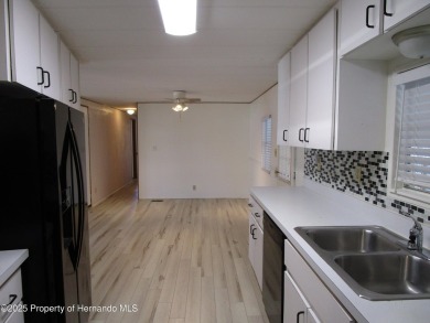 ***Seller is motivated/looking for offers**** All freshned up on Brookridge Country Club in Florida - for sale on GolfHomes.com, golf home, golf lot