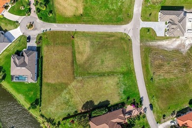 Build your dream home on this vacant residential lot located in on Eagle Lakes Golf Club in Florida - for sale on GolfHomes.com, golf home, golf lot