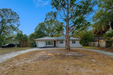 Investor special or great starter home in the highly desirable on Babe Zaharias Golf Course in Florida - for sale on GolfHomes.com, golf home, golf lot