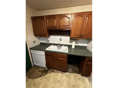 Investor special or great starter home in the highly desirable on Babe Zaharias Golf Course in Florida - for sale on GolfHomes.com, golf home, golf lot