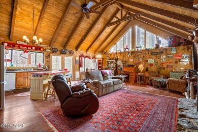 Rustic & Charming Cabin Retreat in Pinetop Country Club! on Pinetop Lakes Country Club in Arizona - for sale on GolfHomes.com, golf home, golf lot