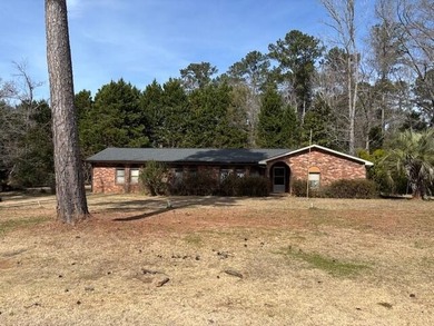 Welcome to this well-built 2 bedroom, 2 bath brick home located on Belle Meade Country Club in Georgia - for sale on GolfHomes.com, golf home, golf lot