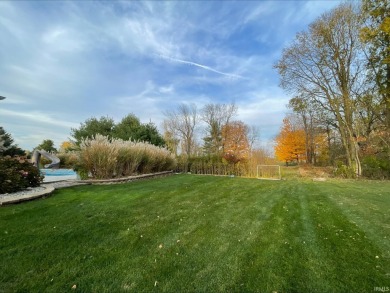 Located on Heron Creek Golf Course, this home is a must-see! on Heron Creek Golf Club in Indiana - for sale on GolfHomes.com, golf home, golf lot