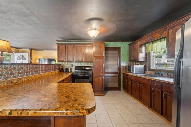 Fantastic ranch home across the street from Reid Golf Course! on Reid Golf Course in Wisconsin - for sale on GolfHomes.com, golf home, golf lot