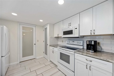 Charming Venice Retreat with Spacious Yard - Ideal for on Venice East Golf Club in Florida - for sale on GolfHomes.com, golf home, golf lot