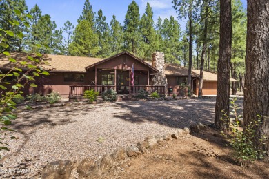 Charming single-level cabin in Pinetop Country Club, offering 1 on Pinetop Lakes Country Club in Arizona - for sale on GolfHomes.com, golf home, golf lot