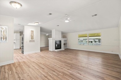 SELLER MOTIVATED. SELLER WILL REPLACE ROOF WITH REASONABLE OFFER on Zellwood Station Country Club in Florida - for sale on GolfHomes.com, golf home, golf lot